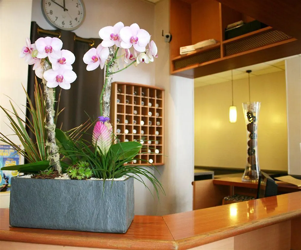 Hotel Amarys Simart Paris